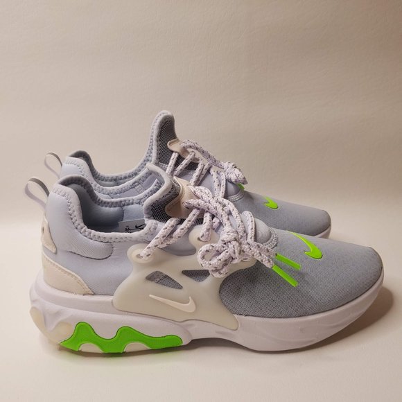 nike react baby blue